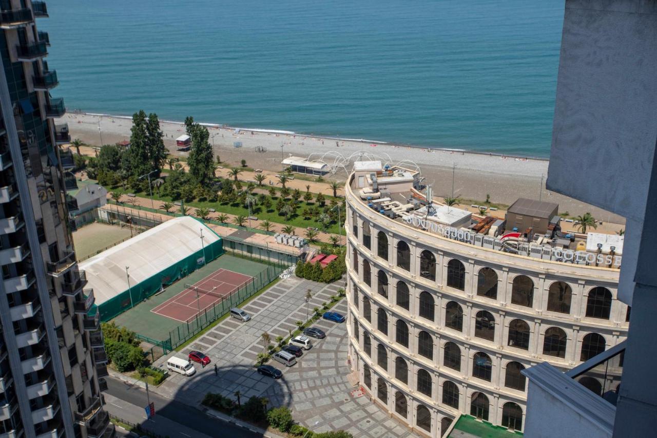 ホテル Orbi Apartamenti Batumi 15 B エクステリア 写真